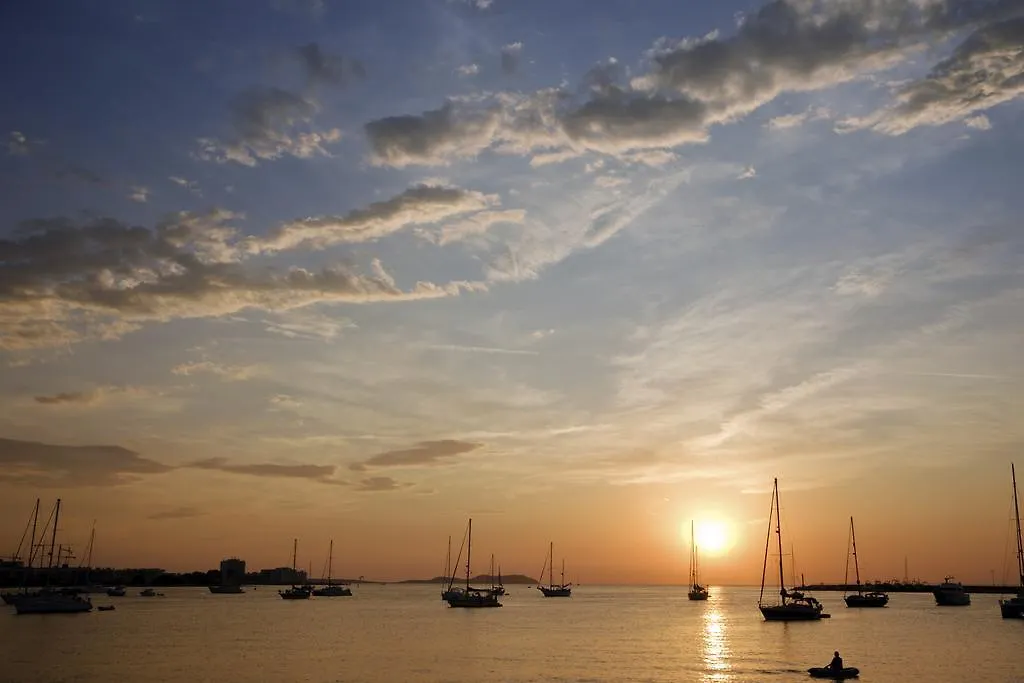 Sol Bahia Ibiza Suites Sant Antoni de Portmany 0*,  Spagna
